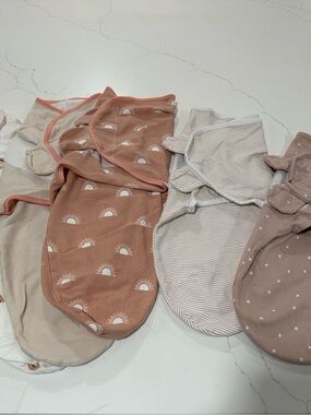 GLLQUEN and Elys&co swaddle bundle